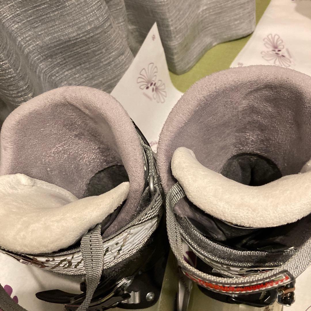 スキーブーツ女性用