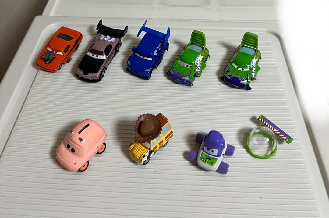 カーズ、ミニカー、暴走車、ウッディー、ハム