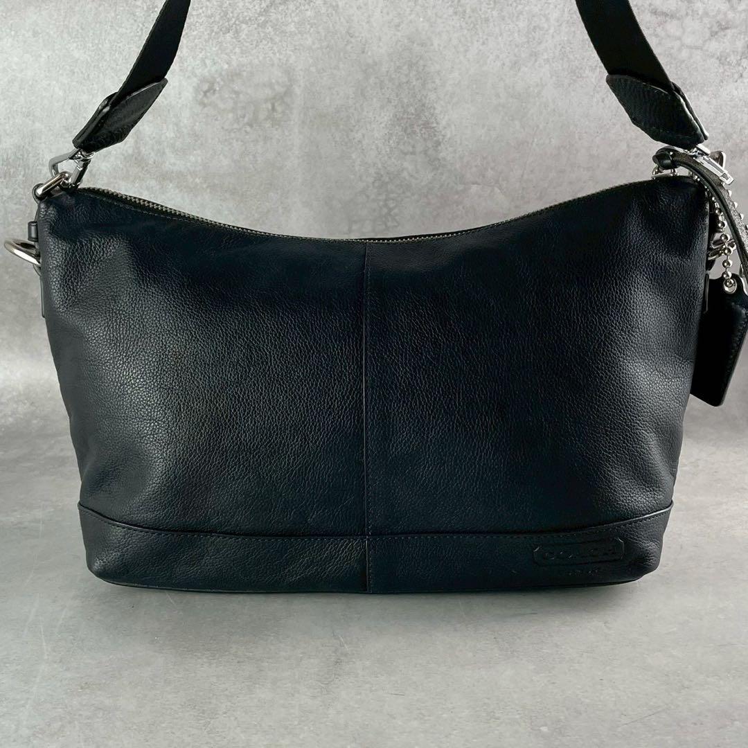 極美品✨コーチ ショルダーバッグ オールレザー 肩掛け 斜め掛け ロゴ型押し 黒