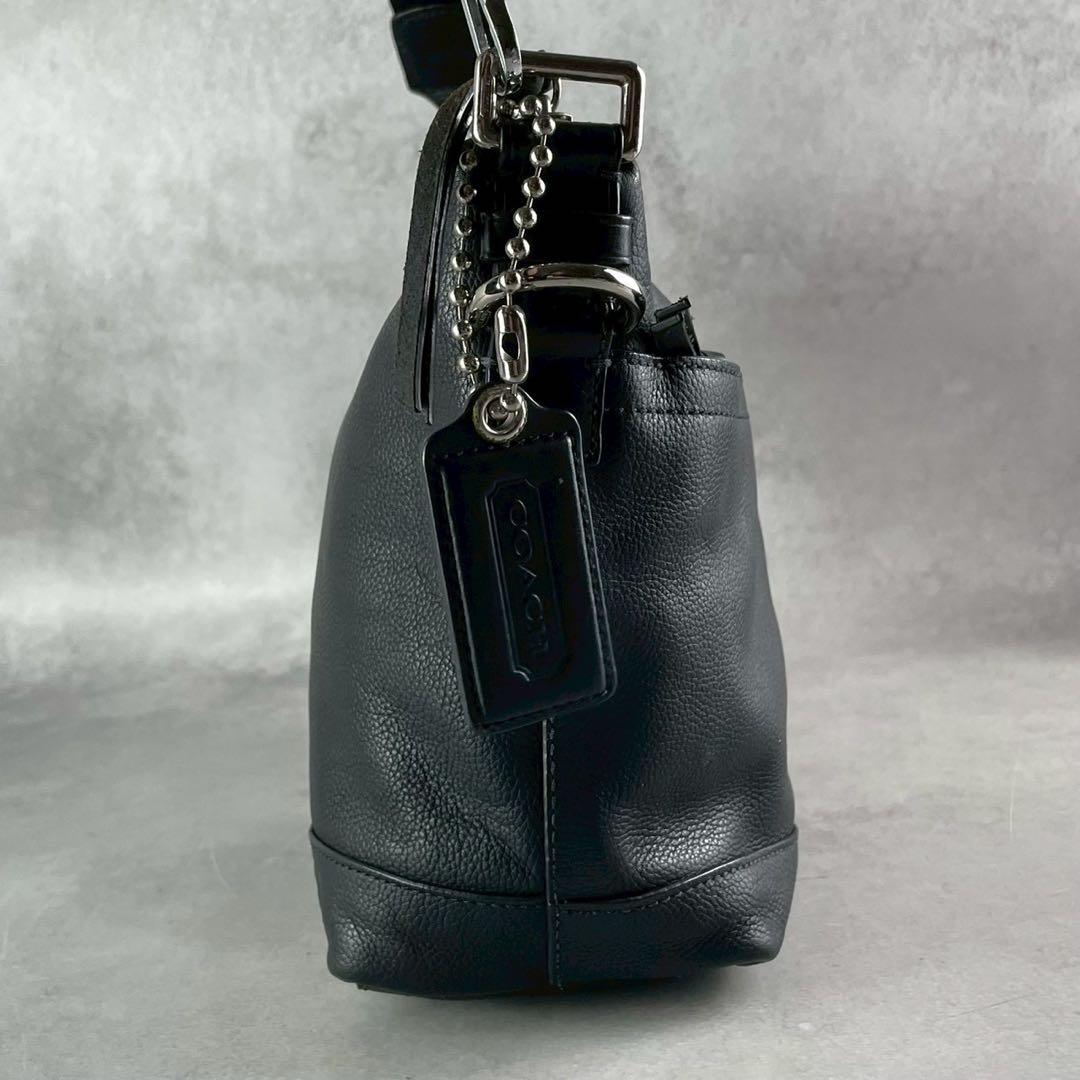 極美品✨コーチ ショルダーバッグ オールレザー 肩掛け 斜め掛け ロゴ型押し 黒