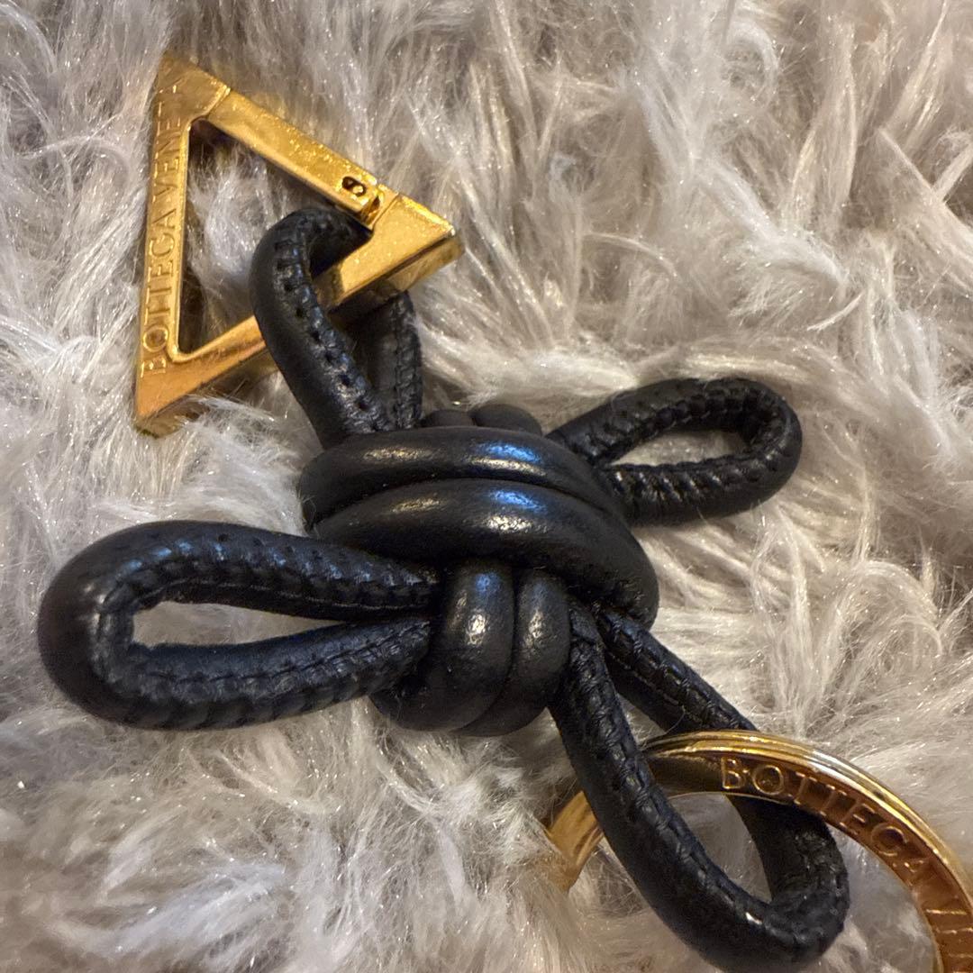 Bottega Veneta 黒レザー キーリング