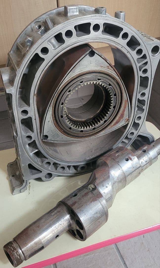 ロータリー　13B　ハウジング　ローター　エキセントリックシャフト　観賞用