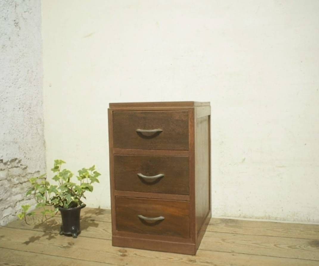 1109 ヴィンテージ　ラワンの袖机　サイドテーブル　収納棚　引き出し　レトロ