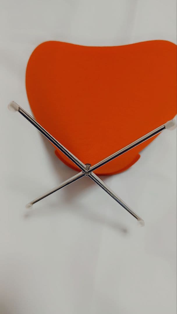 ヴィトラミニチュア Verner Pantonのハートコーンチェア
