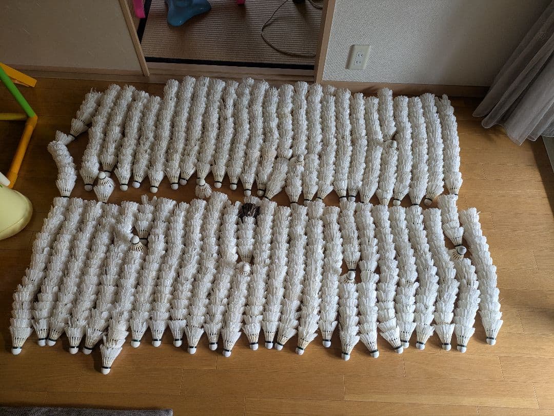 バドミントンの羽根845個！シャトル中古　野球の練習などに