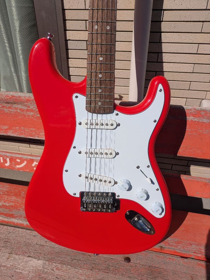 Squier Affinity Stratocaster スクワイヤ　ストラト