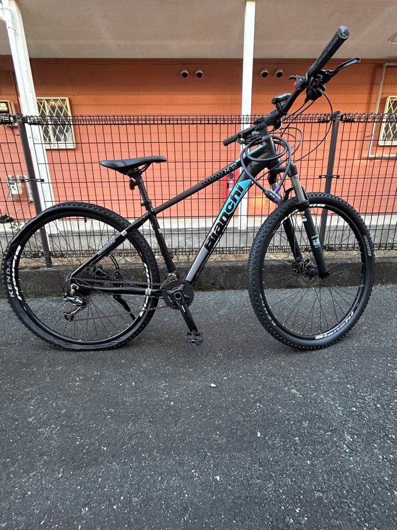 Bianchi マウンテンバイク MAGMA ブラック/ターコイズ