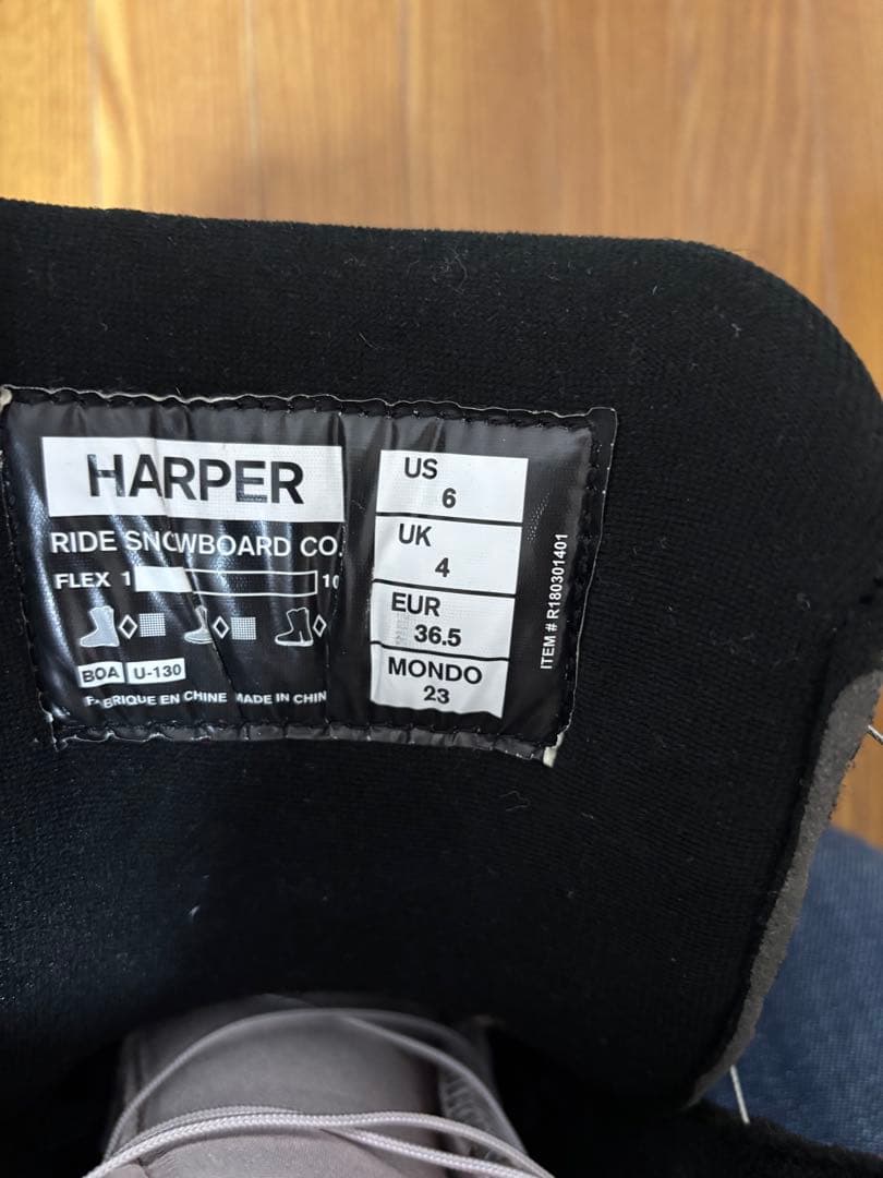 スノーボードセット　スノボー板・ビンディング ・ブーツ・ボードケースの4点セット