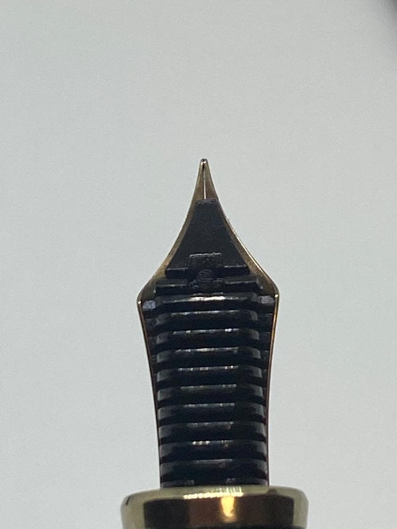 【廃番・金ニブ・おまけ付】セーラー/プロフィット シータ/万年筆（細）/FP/黒