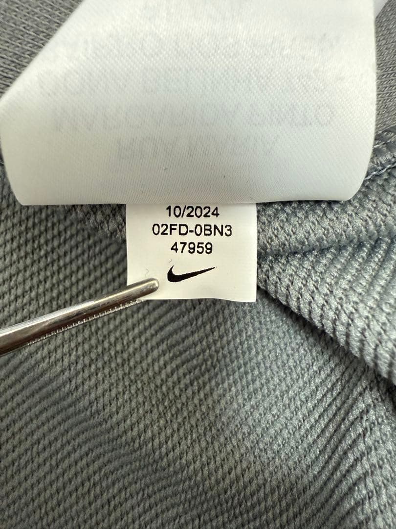 読売ジャイアンツ ナイキ グレー プレーヤートラベルフーディー　サイズS