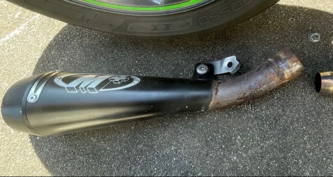 M4レーシングマフラー スリップオン（zx-6r等）