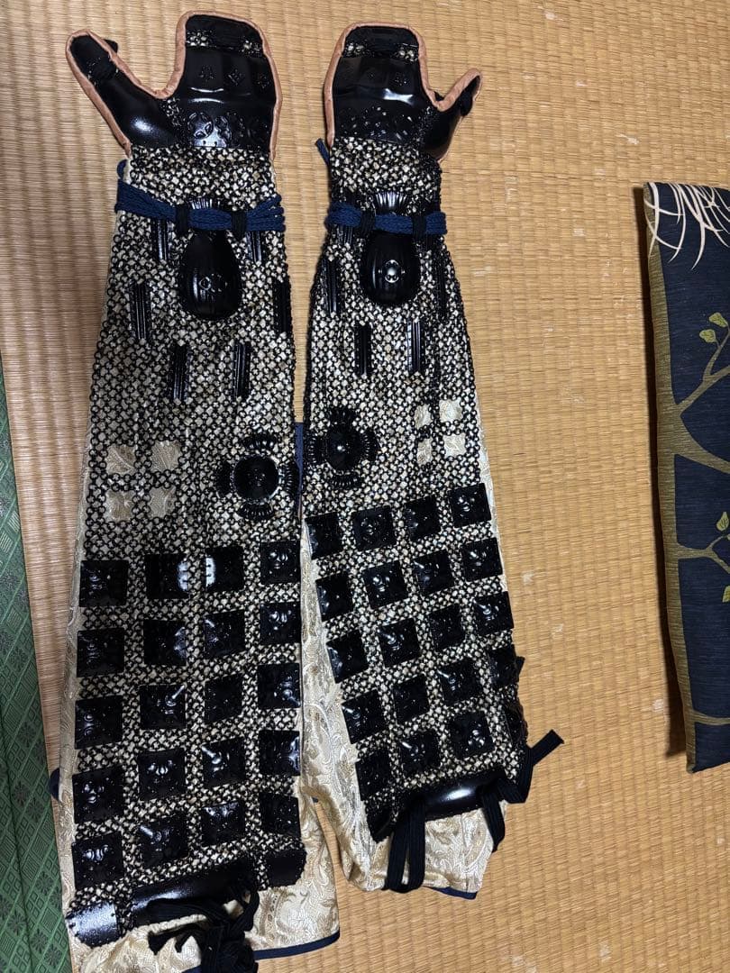 等身大甲冑　籠手　現代甲冑