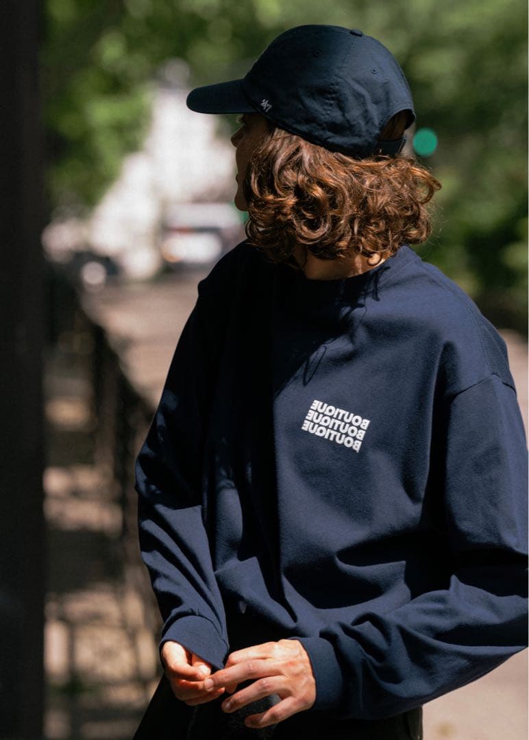 トップス boutique crewneck sweat navy ovy 1ldk