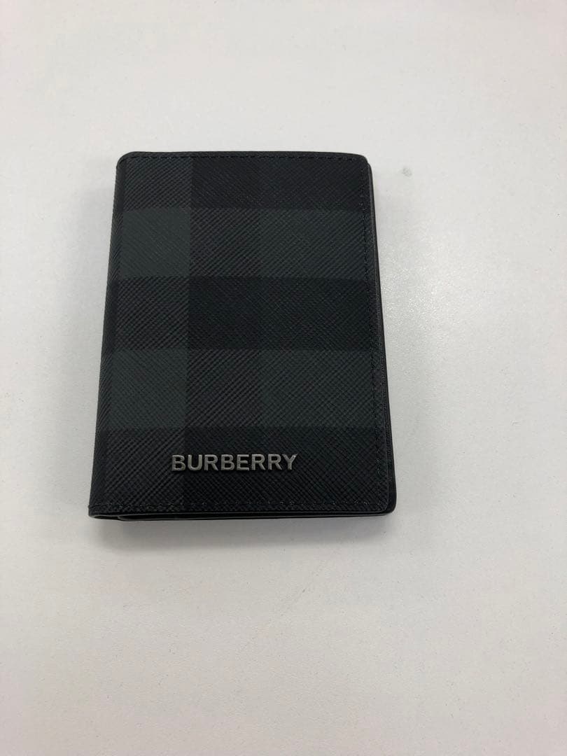 23年現行　バーバリー Burberry　FLINT　カードケース　名刺入れ