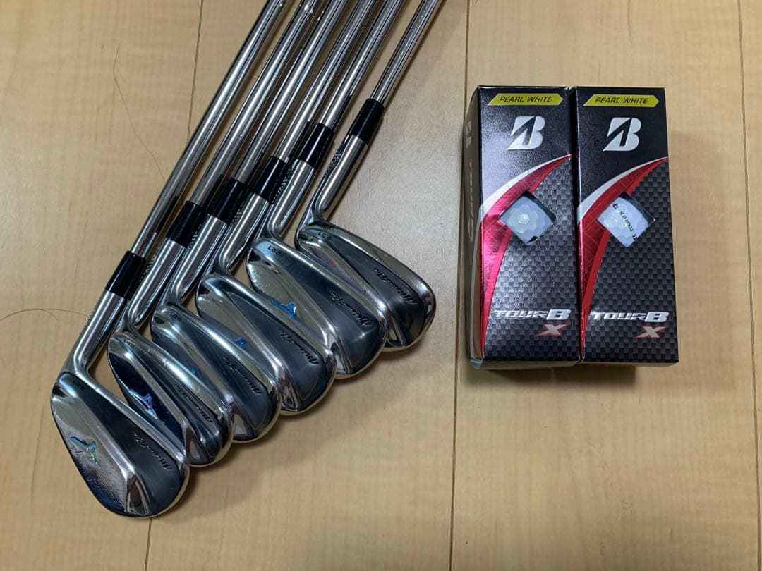 ミズノプロ　221 PW〜5i ➕ツアーb xパールホワイト2スリーブ