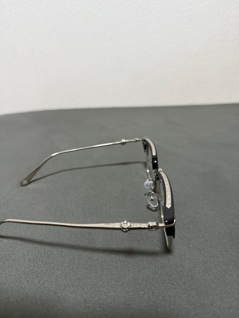 クロムハーツ ブラックメタルフレーム 四角形メガネ