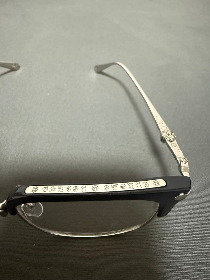 クロムハーツ ブラックメタルフレーム 四角形メガネ