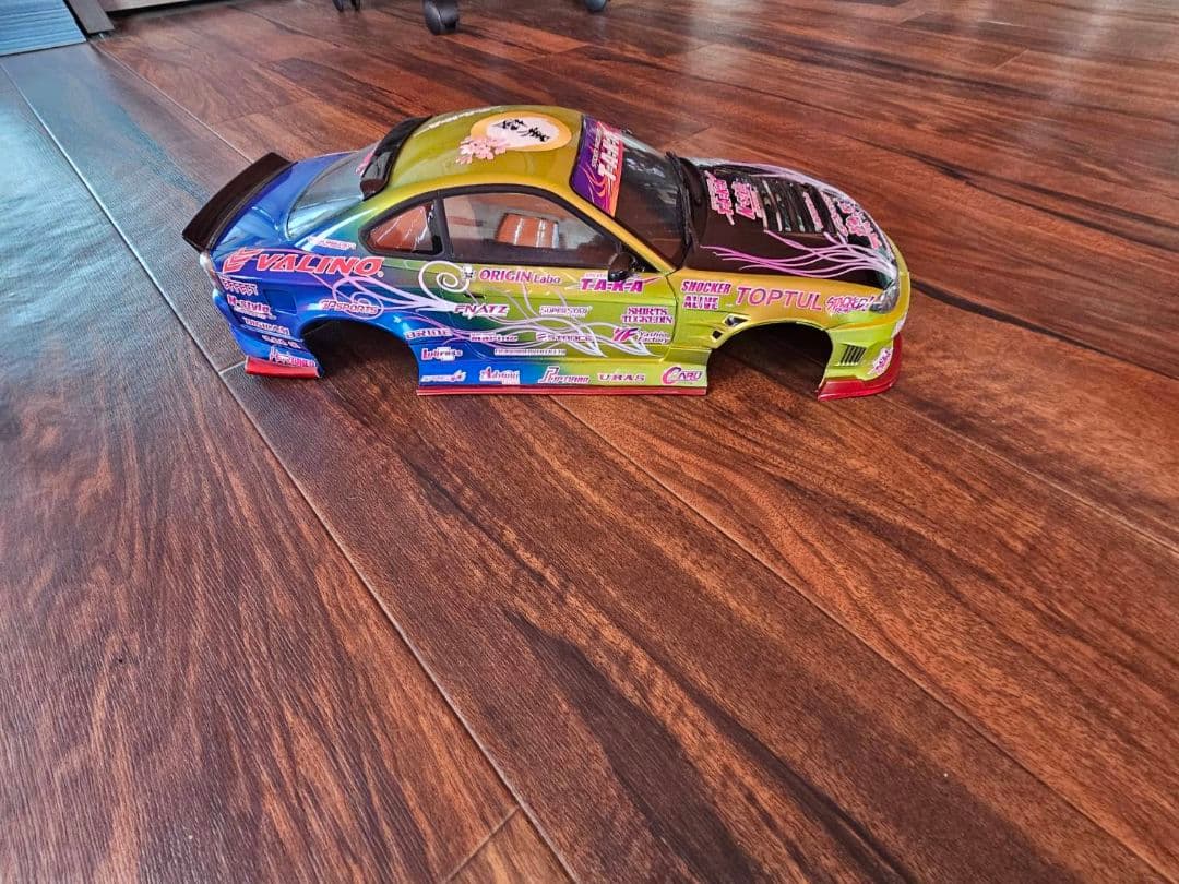 アディクション　S15シルビアラジコンボディ