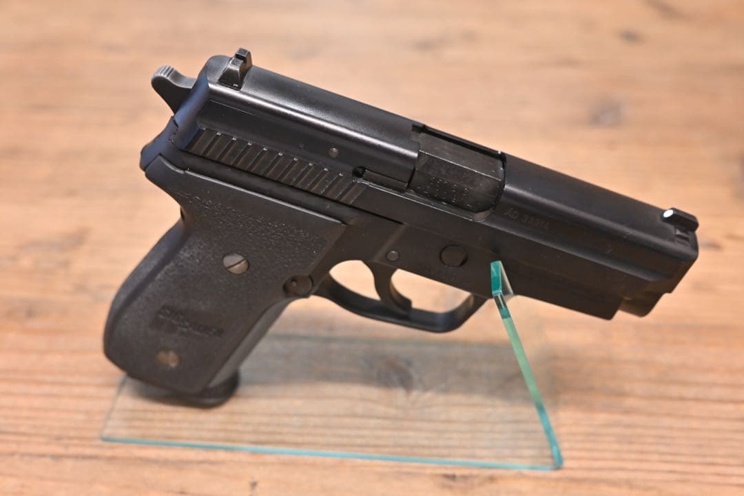 モデルガン タナカ SIG SAUER P229ブラック(発火式）