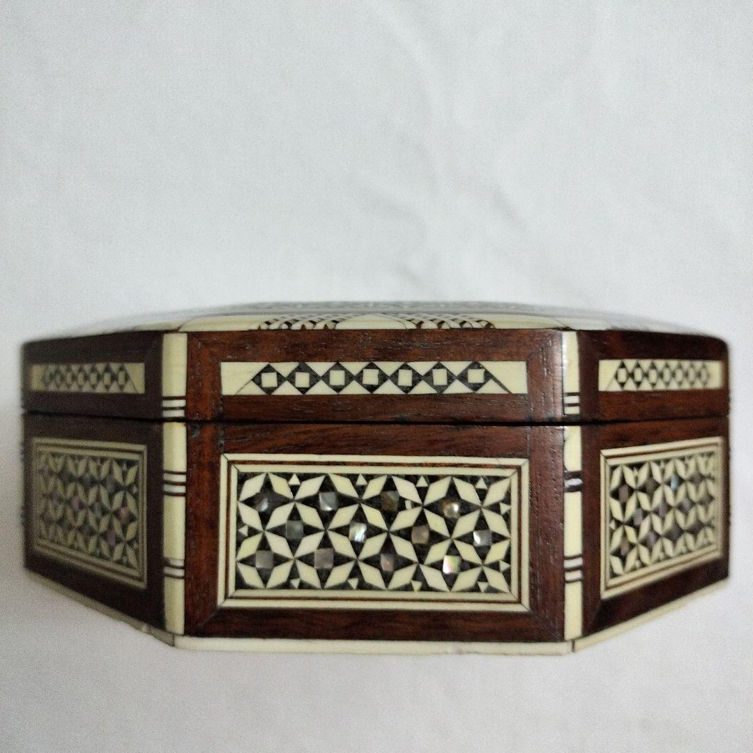 螺鈿ジュエリーボックス　寄木細工