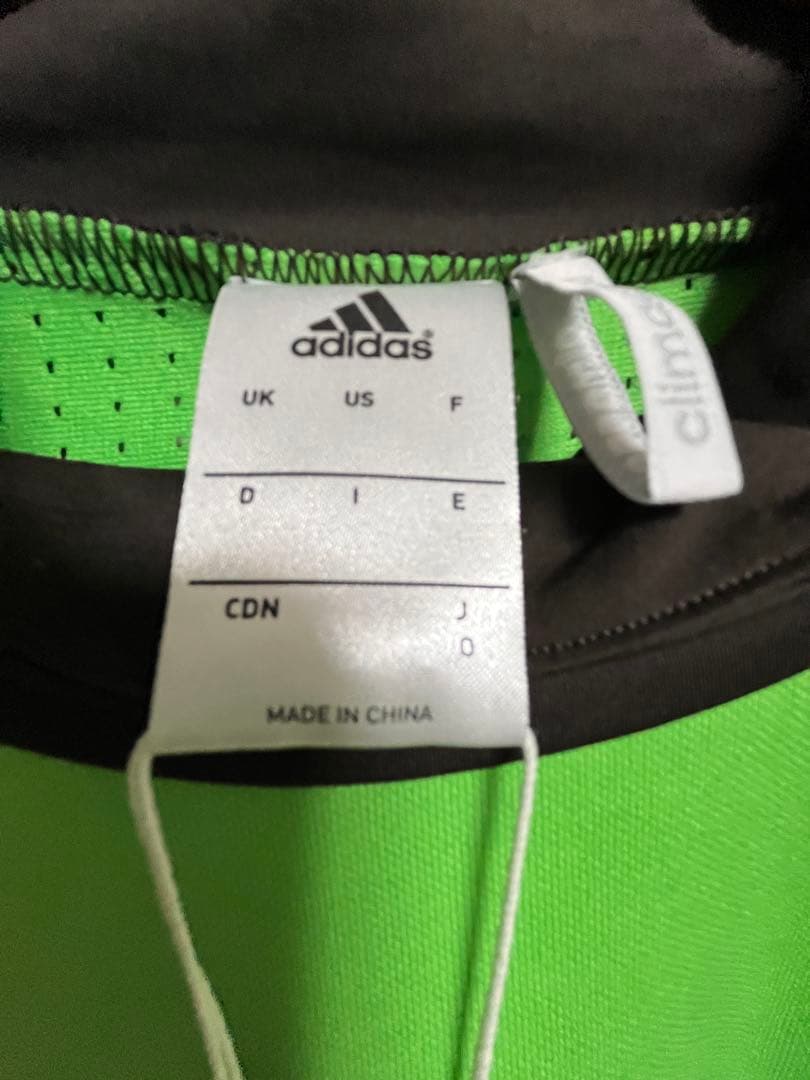 新品未使用タグ付サッカー日本代表キーパー？プラクティスシャツ長袖ユニフォーム