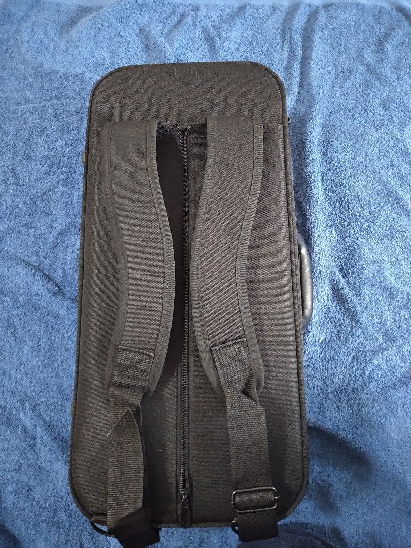 トランペット BACH　ケース・マウスピース・教本付き