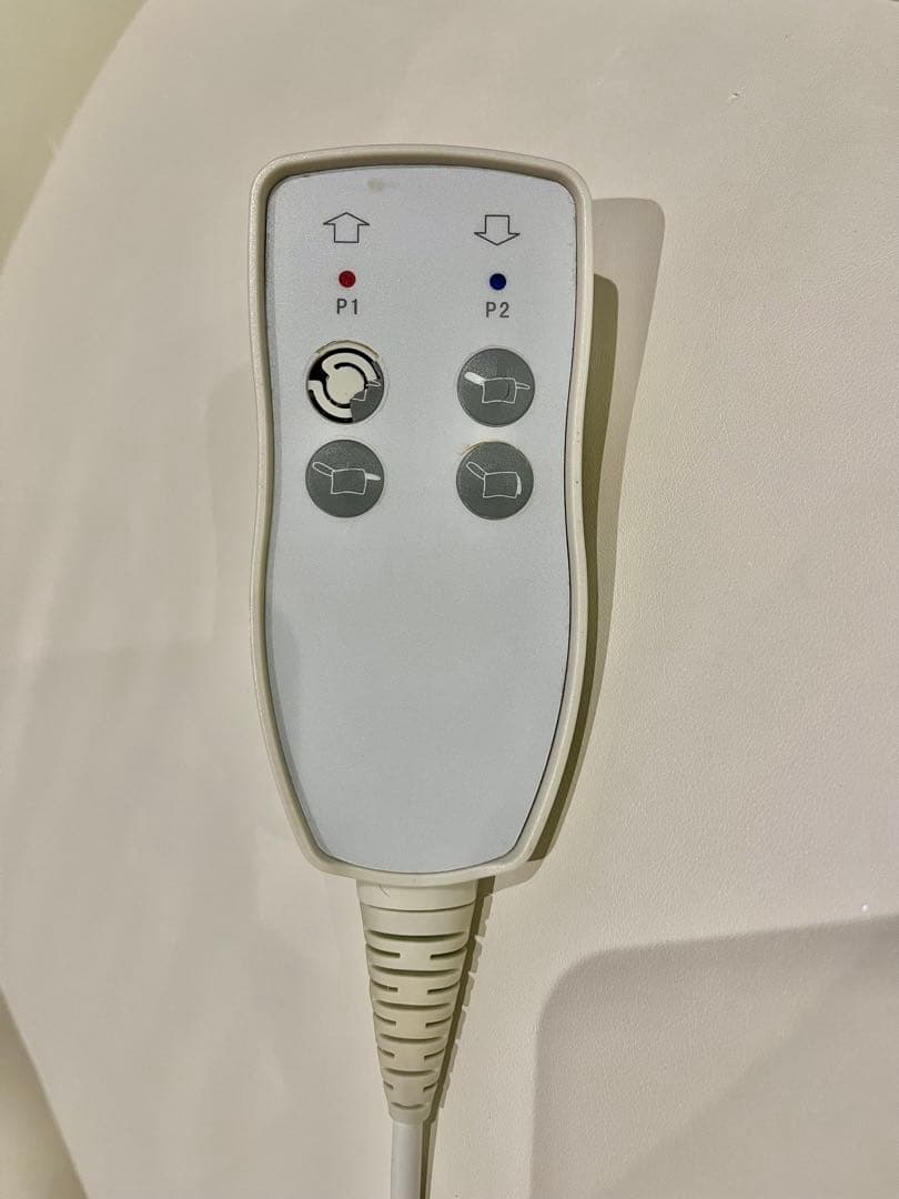 【やぃちゃん】ホワイト リクライニングチェア　1人掛けソファ まつげチェア