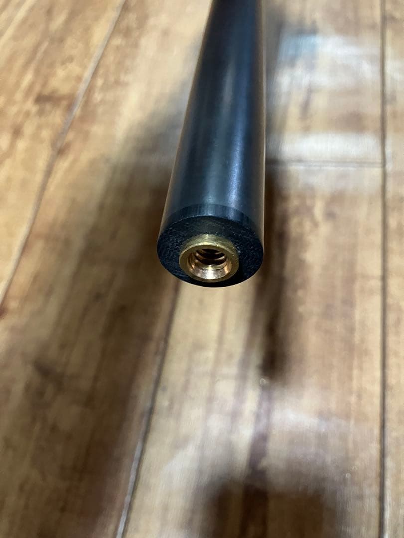 ビリヤードキュー　カーボンシャフト