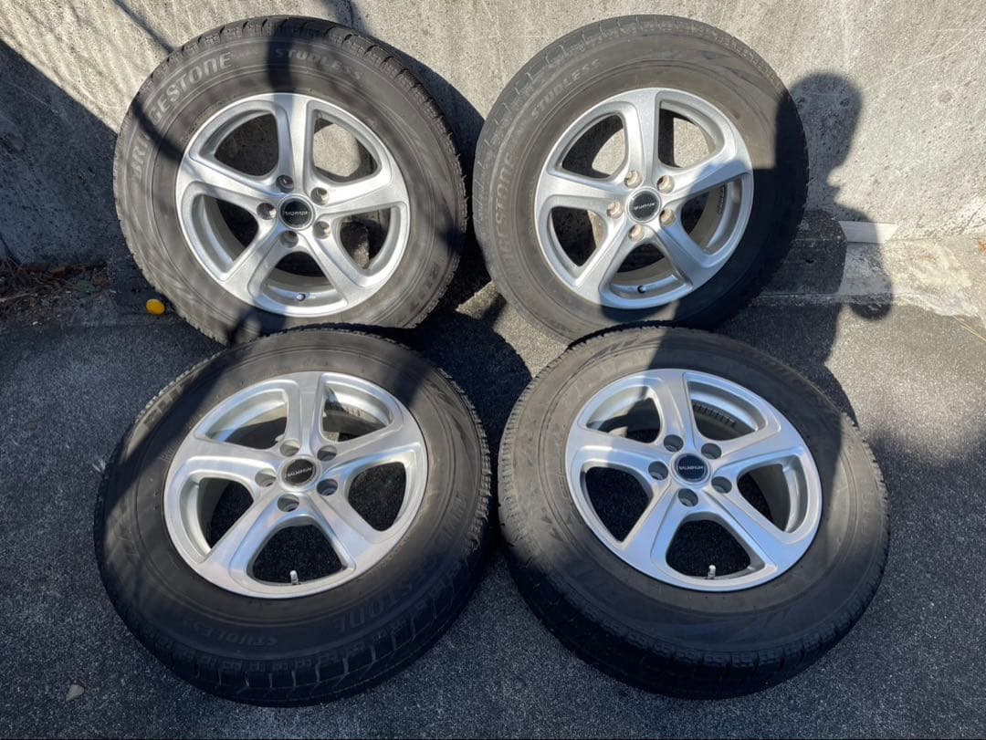 BLIZZAK　ブリヂストン 16インチ ホイールセット