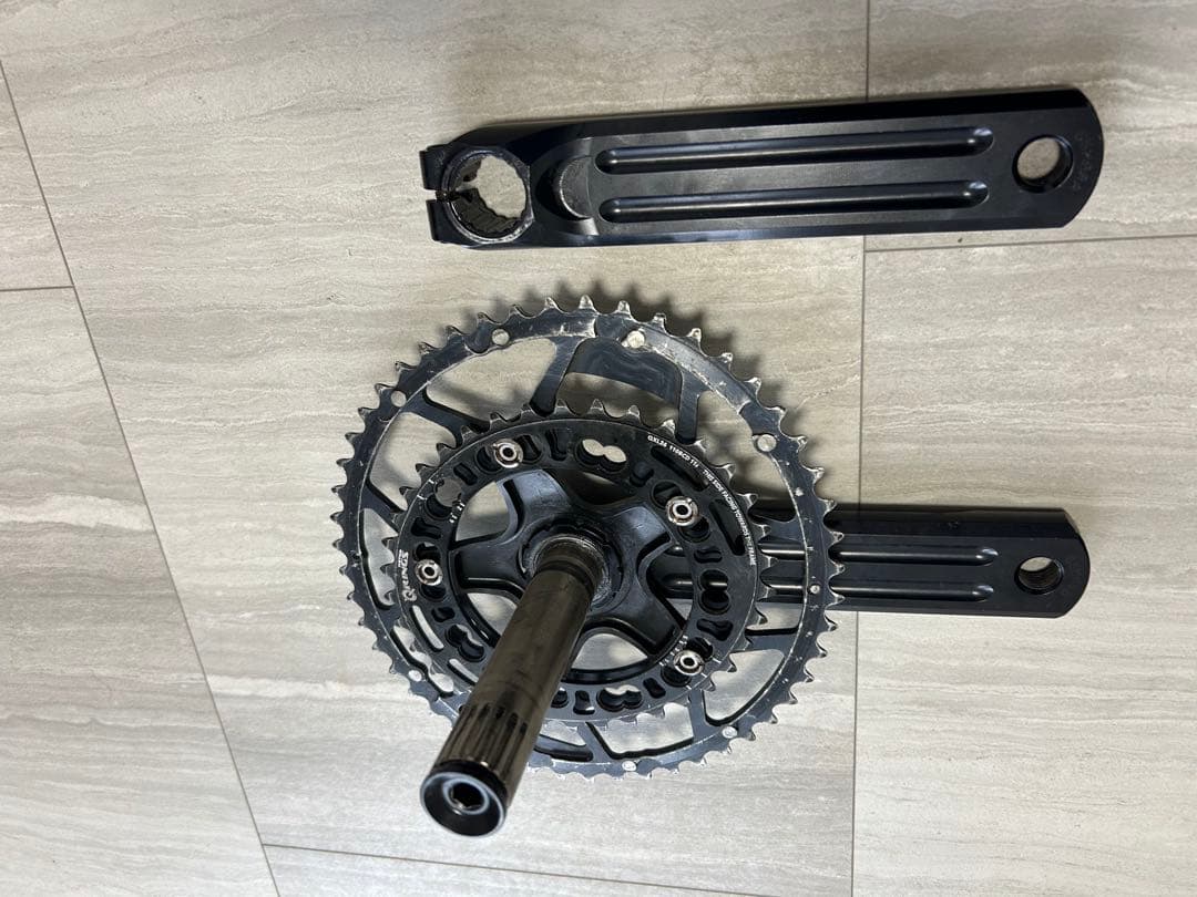 ROTOR 3Dクランクセット クランク長165mm楕円チェーンリング付