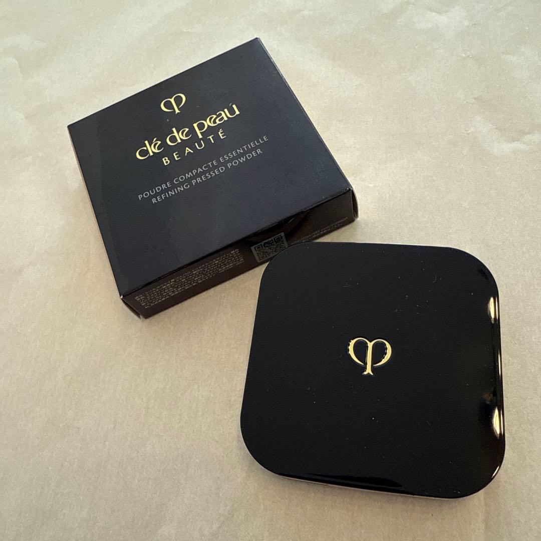 clé de peau フェイスパウダー 5g コンパクトケース　新品未使用‼️