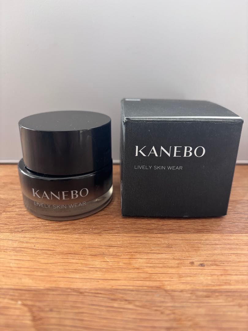 KANEBO ライブリースキン ウェア II 220 Shell