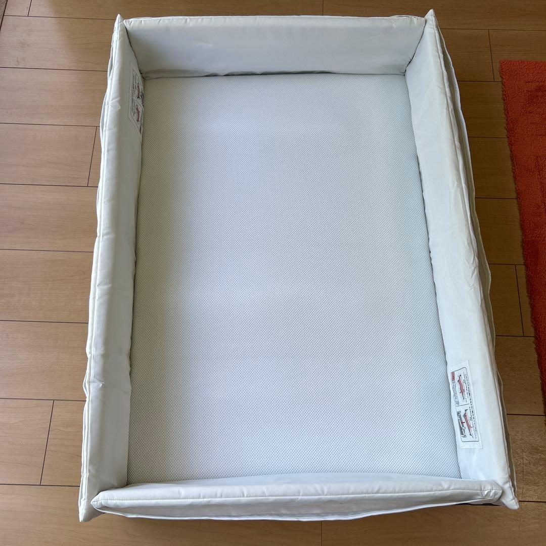 アップリカ　ココネルエアーab ベビーベッド　グレーベア