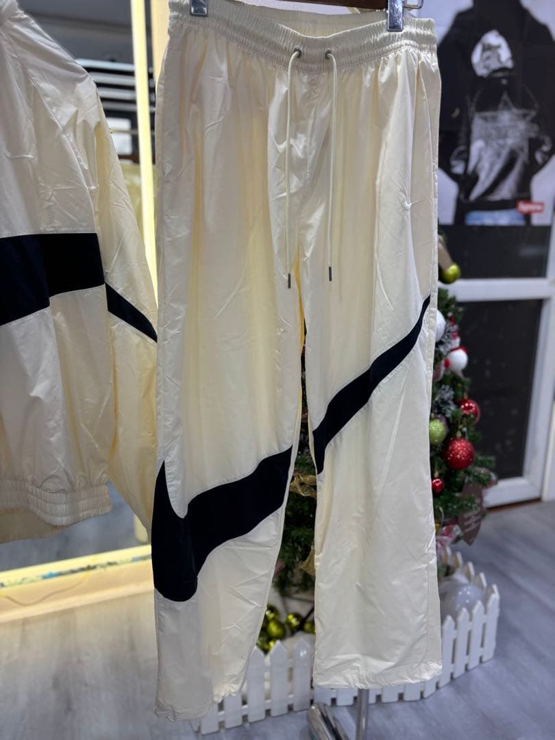 Nike ジャージ上下セット アイボリー/ブラック