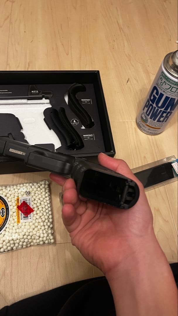 Glock 17 Gen4 【ガス ロングマガジン 0.2gBB弾付属】