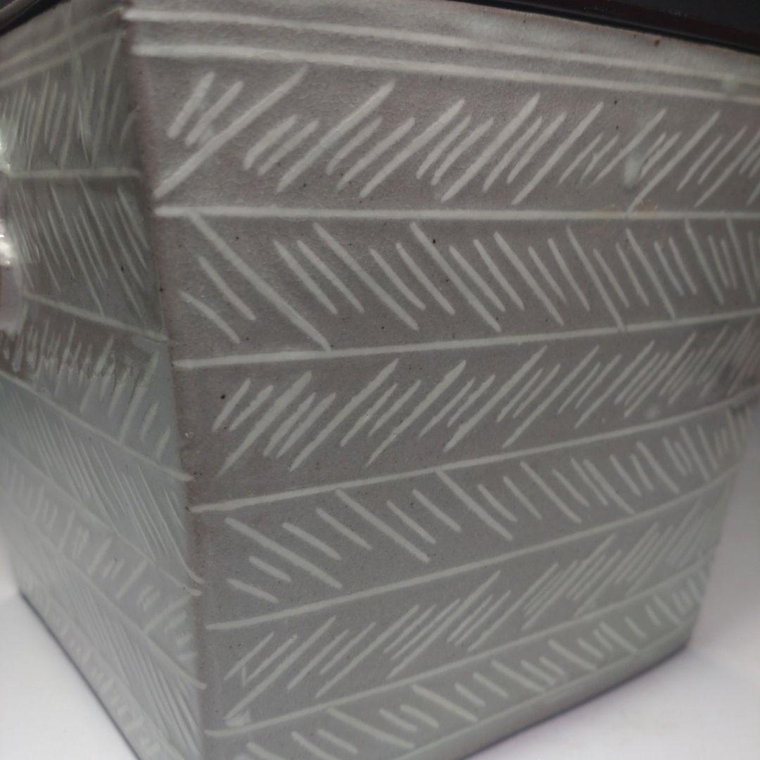 ィ113 水指『福森比路志作』『玄々斎好写三島四方角水指　共箱』茶道具