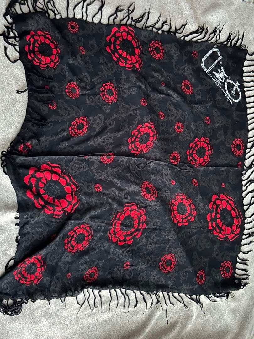 Acid Black Cherry ストール