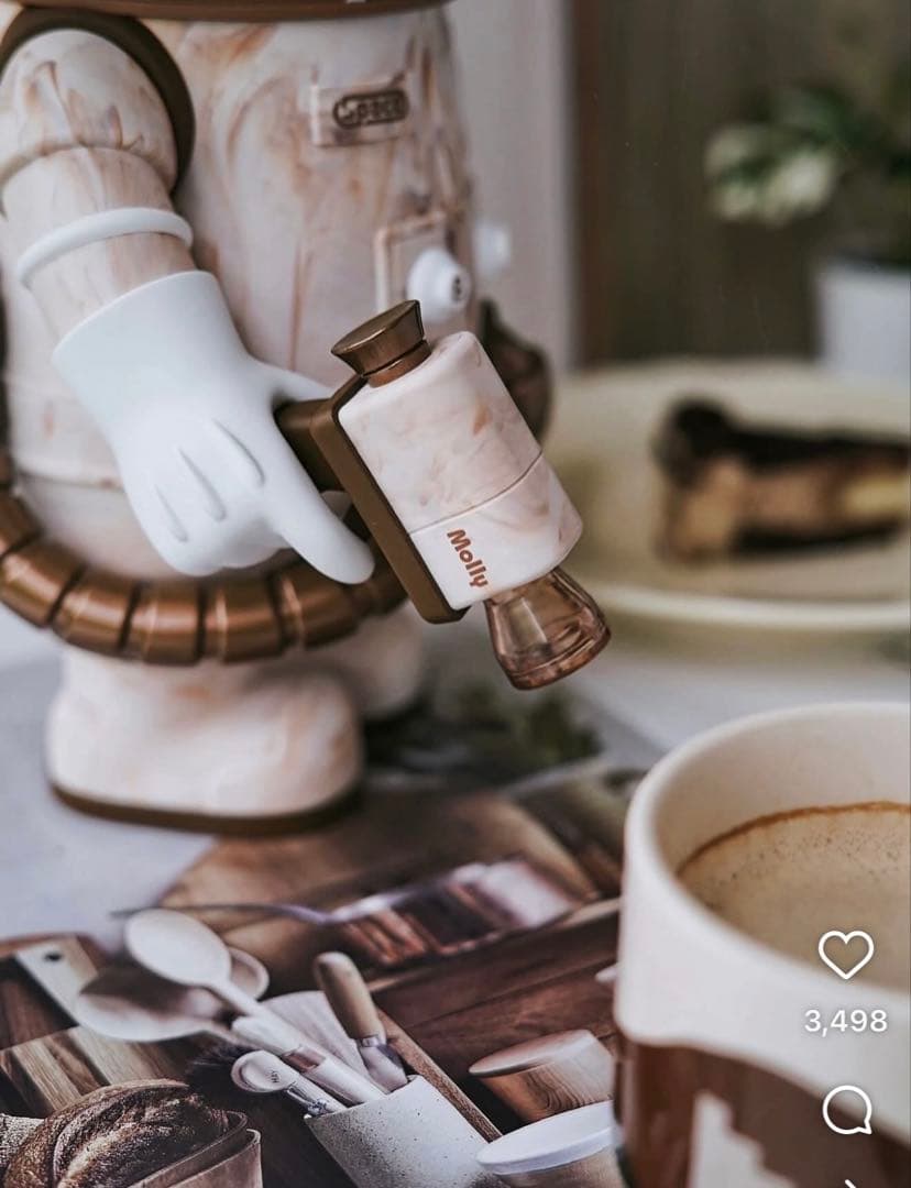 ポップマート MEGA SPACE MOLLY 400% MOCHA