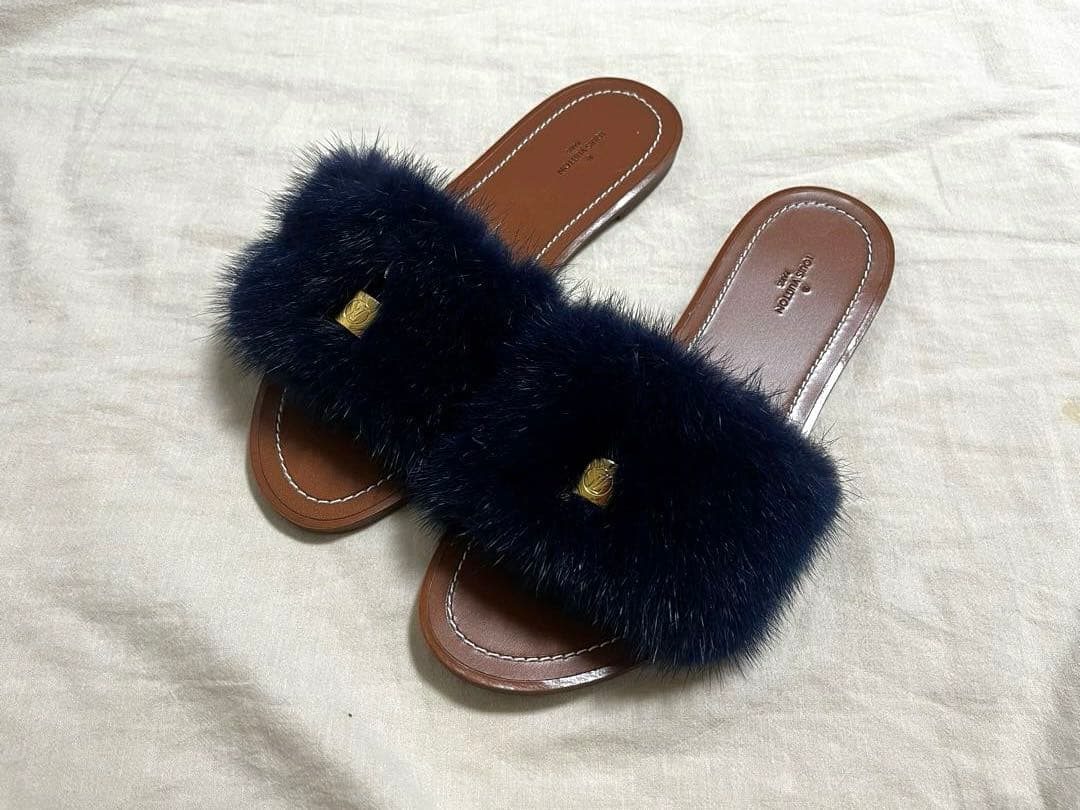 【美品】Louis Vuitton ネイビー ファー サンダル ルイヴィトン
