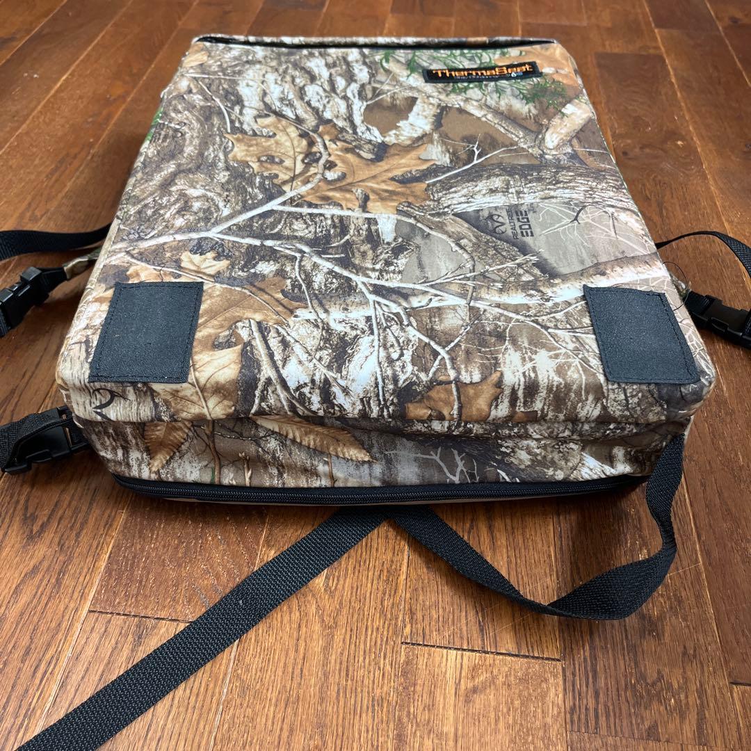 ThermaSeat USA製　RealTree リアルツリー　折り畳み