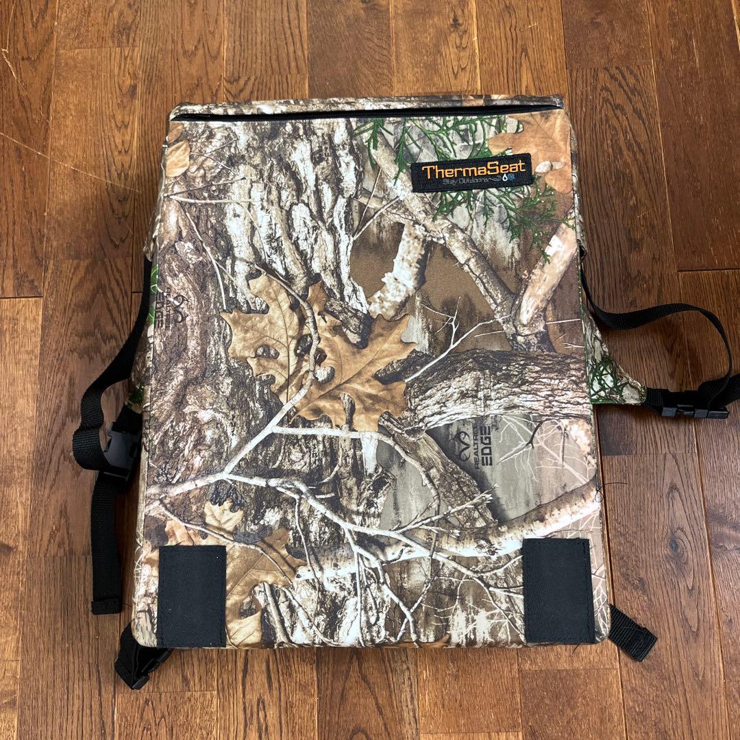 ThermaSeat USA製　RealTree リアルツリー　折り畳み
