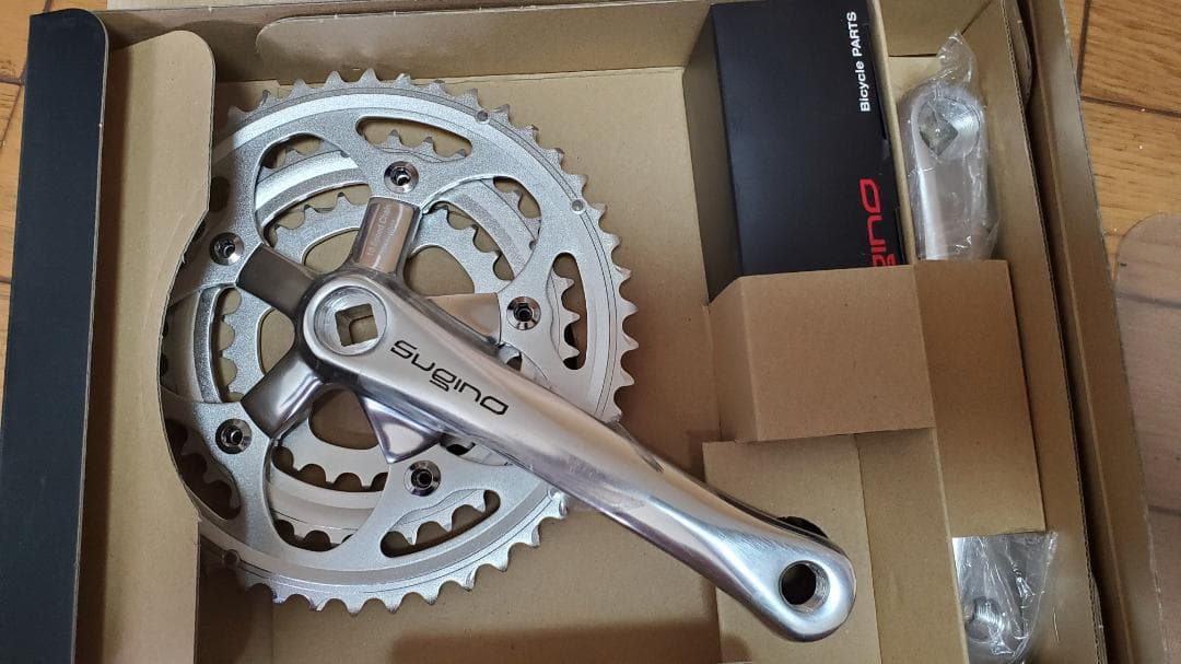 新品　スギノ　クランク　ALPINA2　165mm