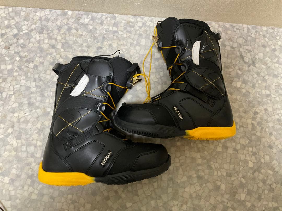 美品　Spoon スノーボードブーツ ブラック