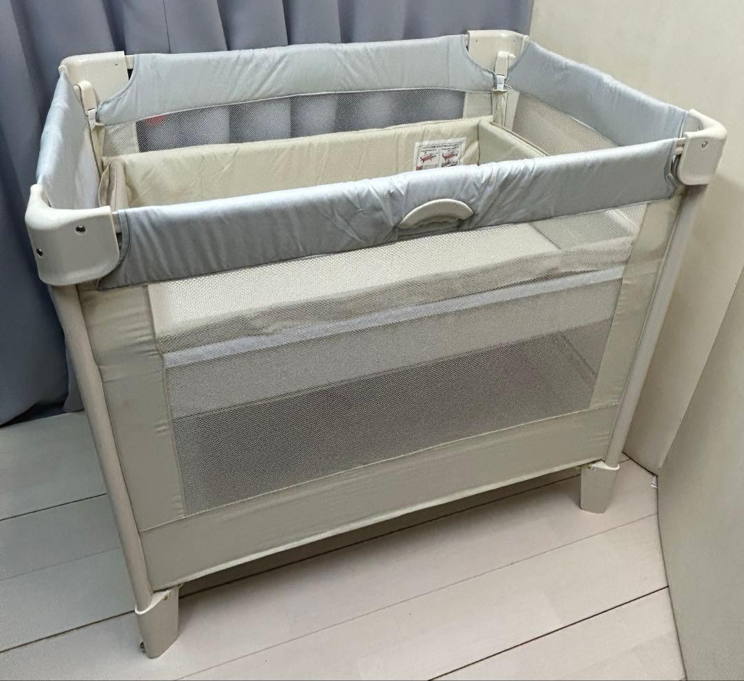 アップリカ　ココネルエアー AB　折りたたみベビーベッド