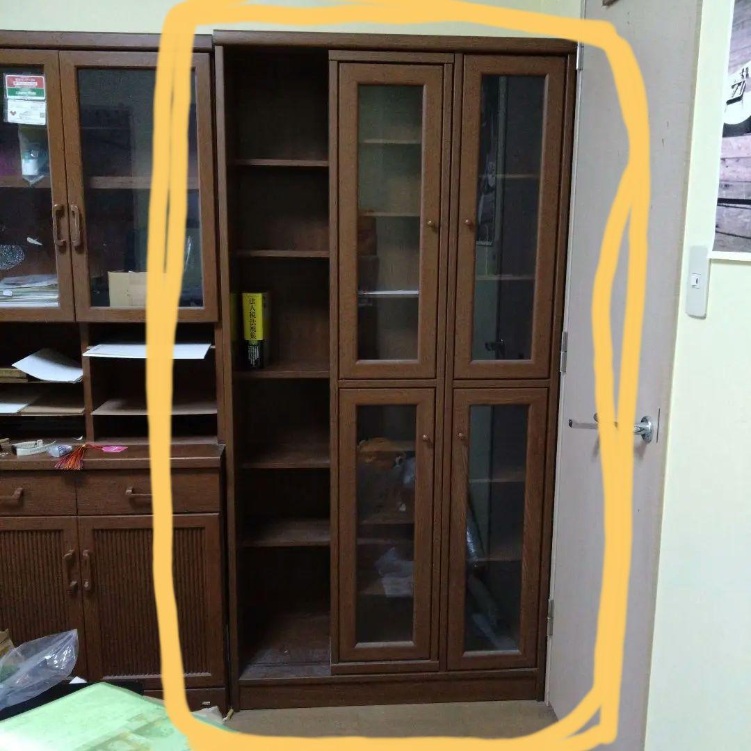 【送料込み】スライド式本棚 ガラス扉付き ブラウン