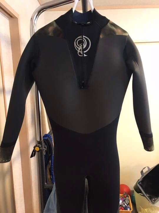 QUIVER セミドライウェットスーツ