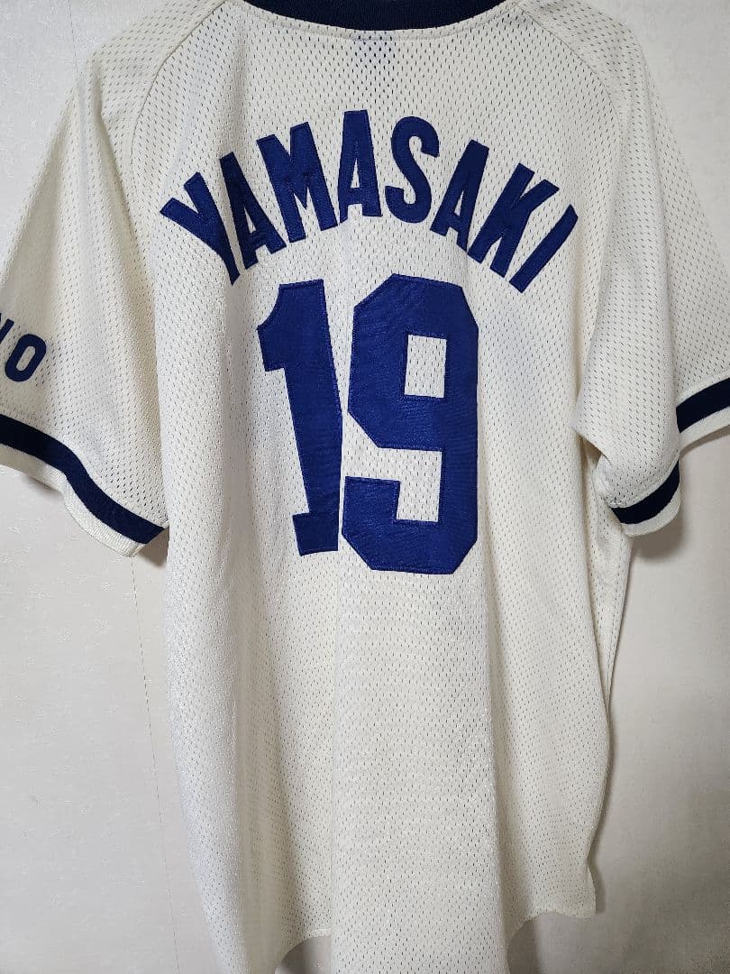 山崎康晃　横浜DeNAベイスターズ　復刻　ユニフォーム