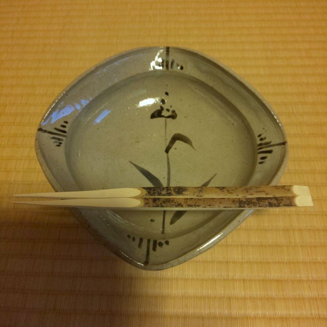 A 211 主菓子器 絵唐津