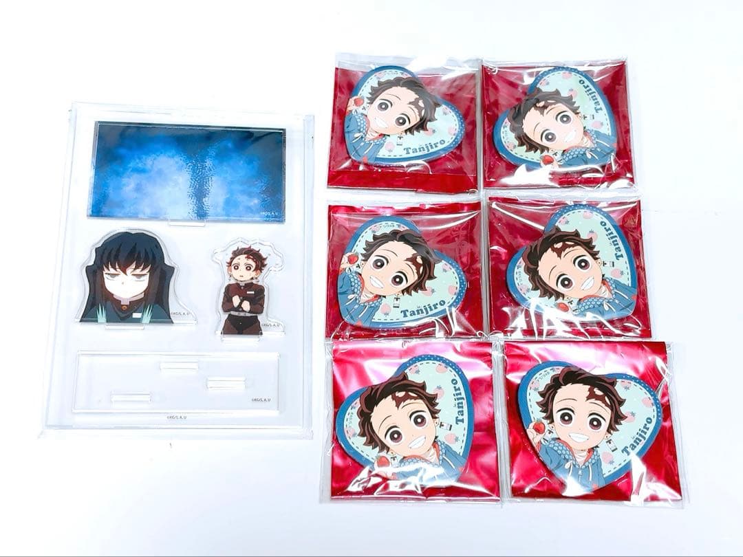 鬼滅の刃 みにジオラマアクリルスタンド 無一郎 炭治郎 缶バッジ