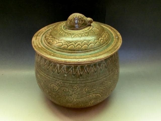 蓋物■唐物亀乗り珍獣唐草鉄釉蓋鉢 菓子器 古玩 中国 古美術 時代物 骨董品■